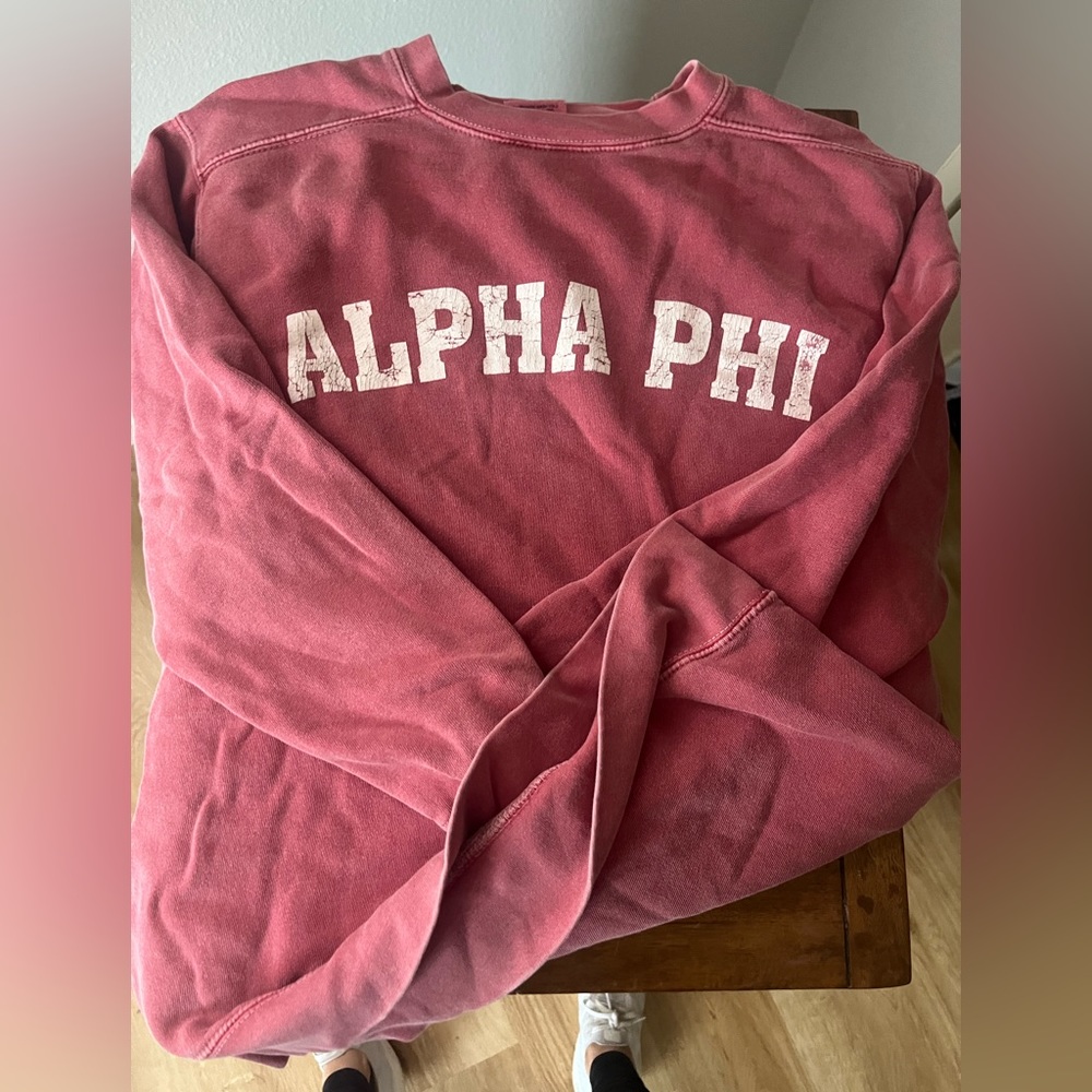 Alpha Phi Sweatshirt size M
